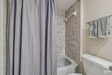 820 Symphony Isles Boulevard Apollo Beach FL 33572