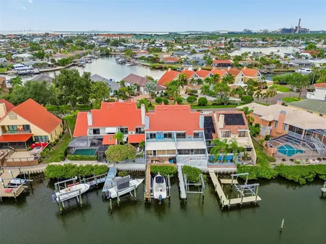 820 Symphony Isles Boulevard Apollo Beach FL 33572