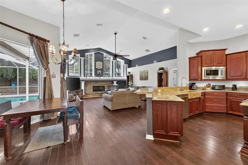 13020 Shadow Run Boulevard Riverview FL 33569