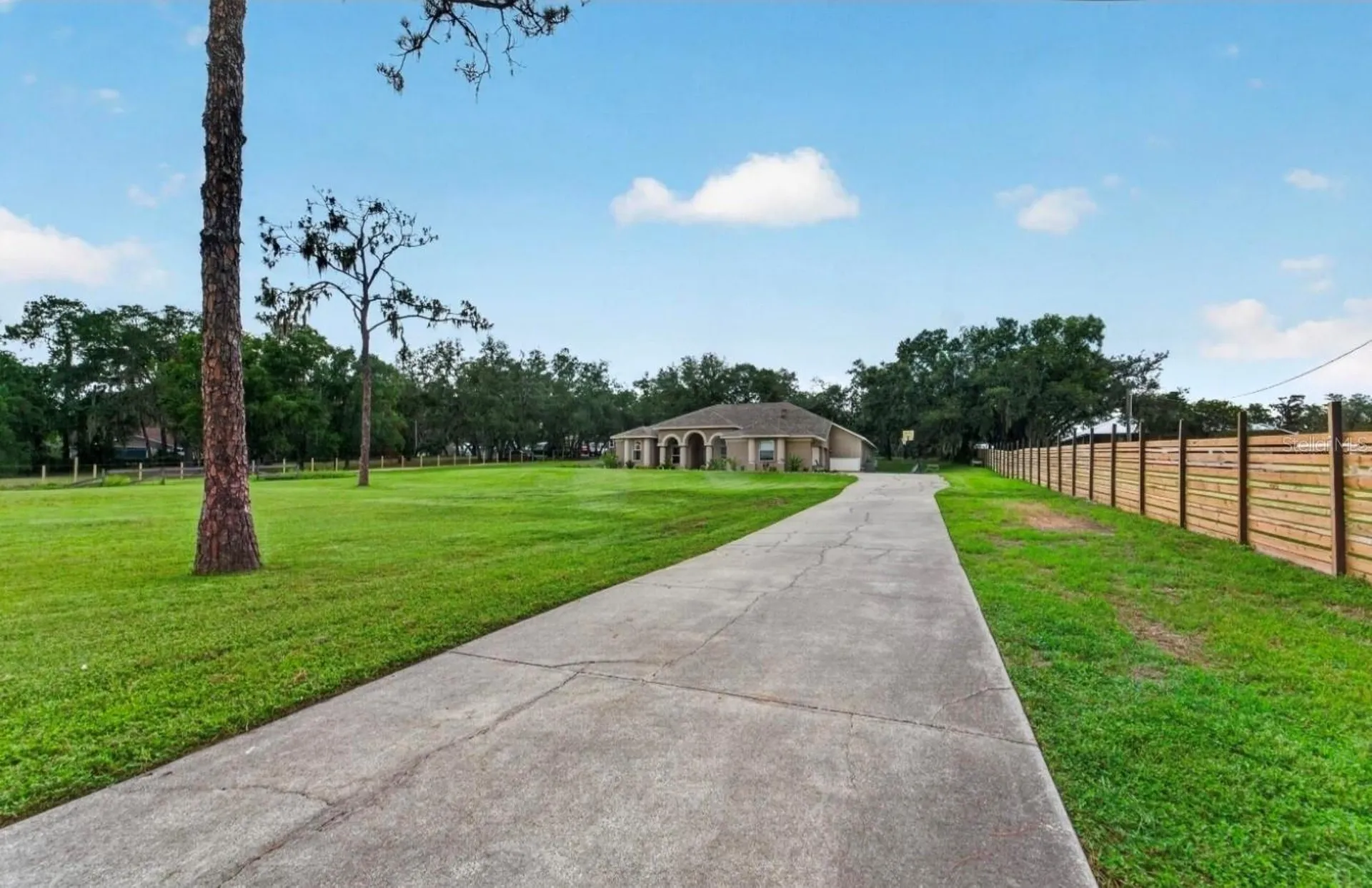 13020 Shadow Run Boulevard Riverview FL 33569