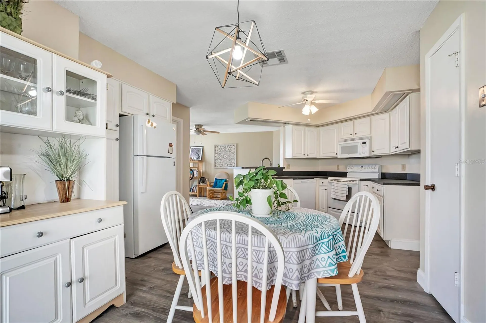 13038 Los Angeles Woods Lane Orlando FL 32824