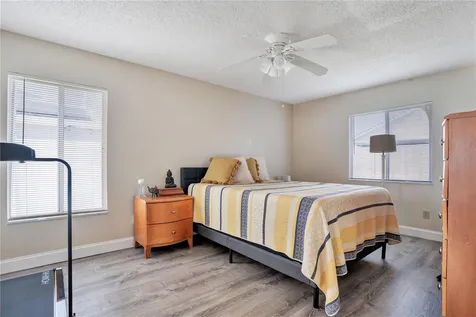 13038 Los Angeles Woods Lane Orlando FL 32824
