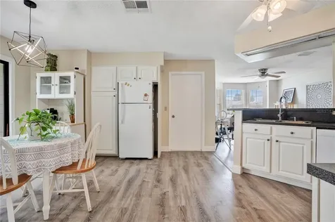 13038 Los Angeles Woods Lane Orlando FL 32824
