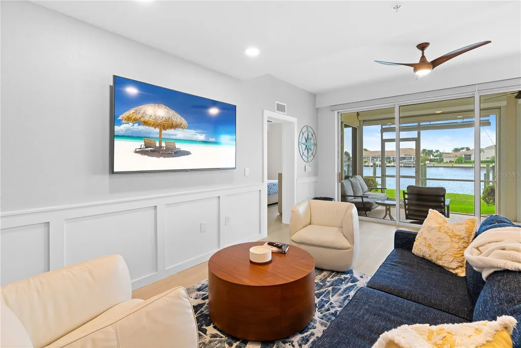 380 Stella Maris Drive N Naples FL 34114