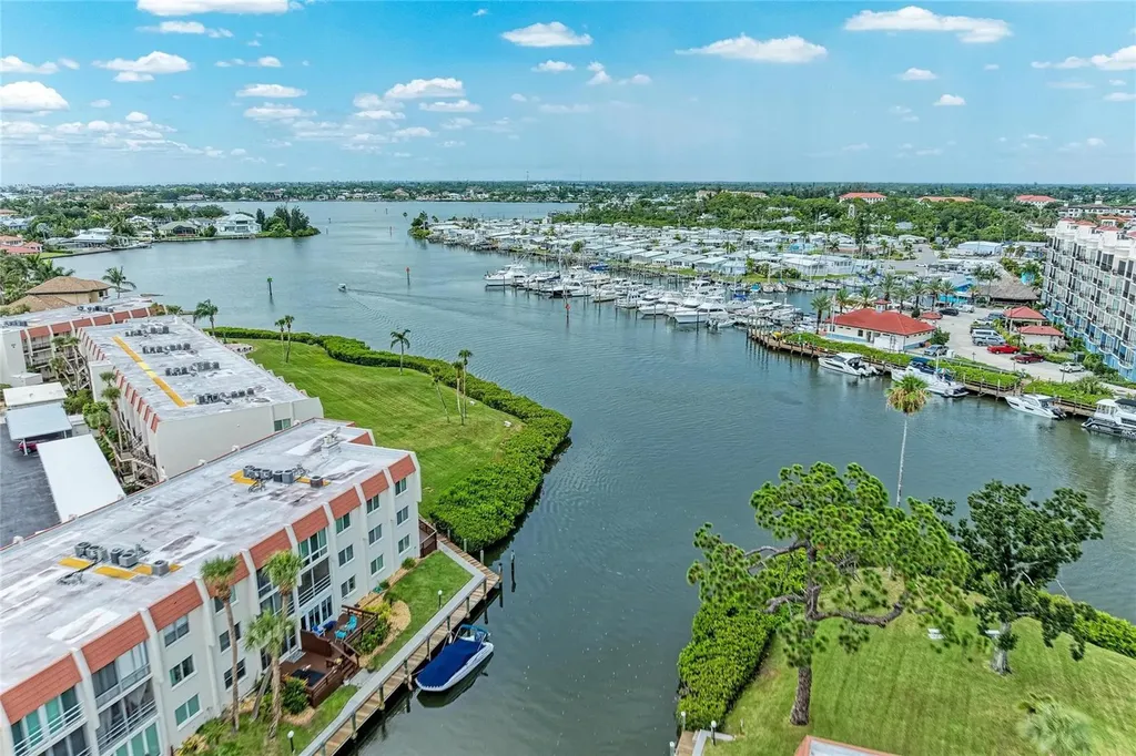 220 Santa Maria Street Venice FL 34285