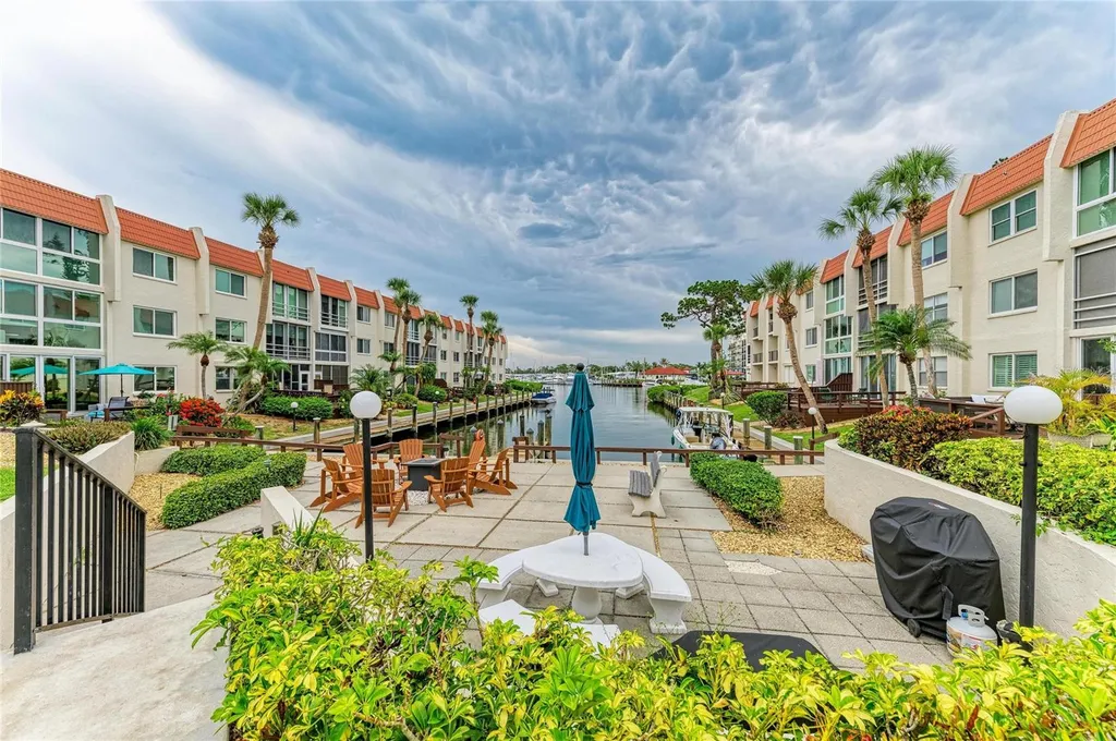 220 Santa Maria Street Venice FL 34285