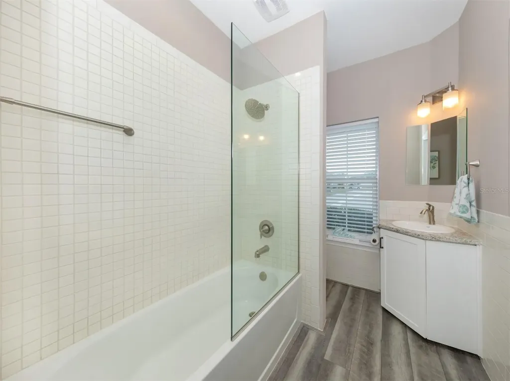 21004 Isola Bella Circle Venice FL 34292