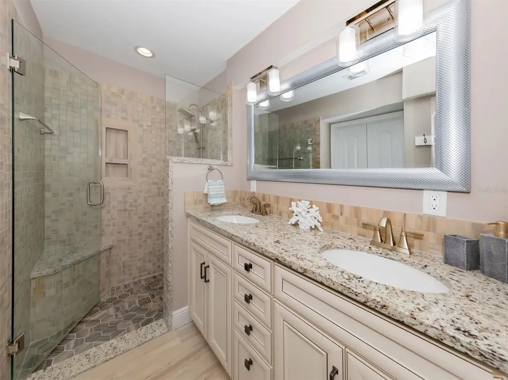 21004 Isola Bella Circle Venice FL 34292