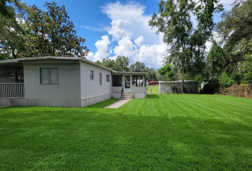 17855 SE 15th Court Summerfield FL 34491