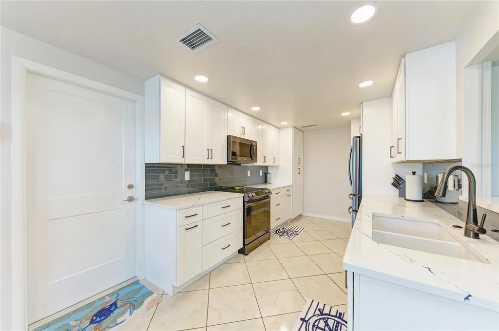 9907 Royal Palm Drive Bradenton FL 34210
