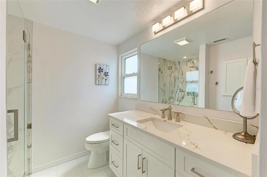 9907 Royal Palm Drive Bradenton FL 34210