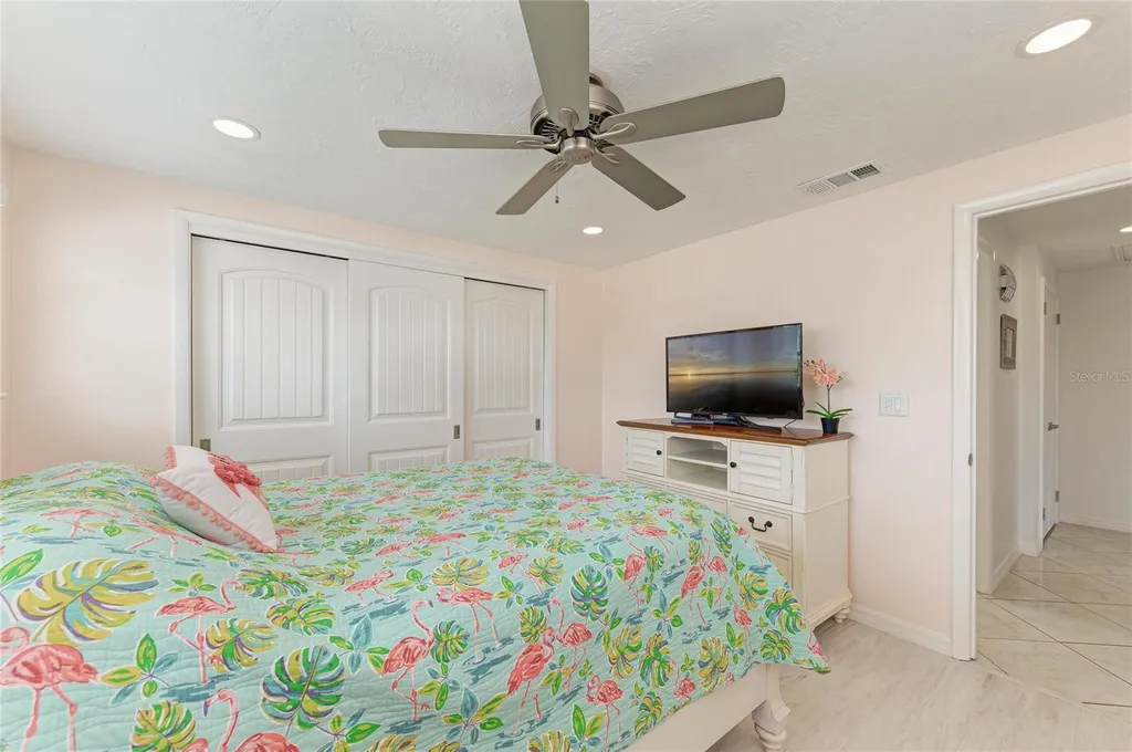 9907 Royal Palm Drive Bradenton FL 34210