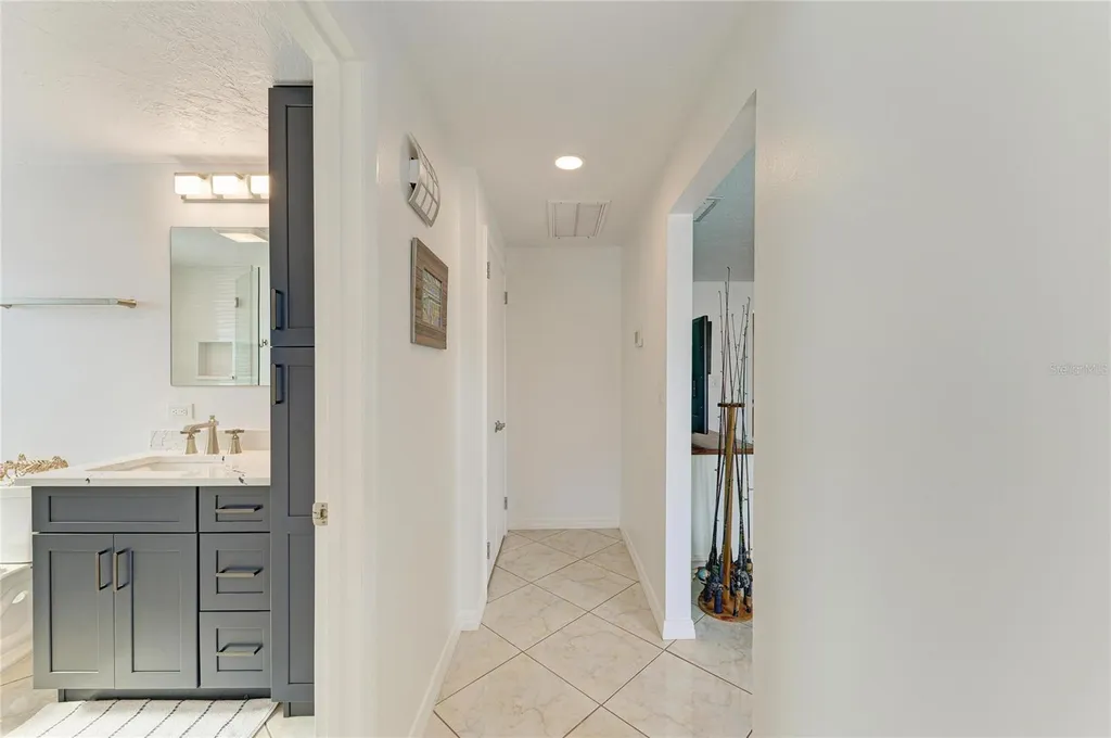 9907 Royal Palm Drive Bradenton FL 34210