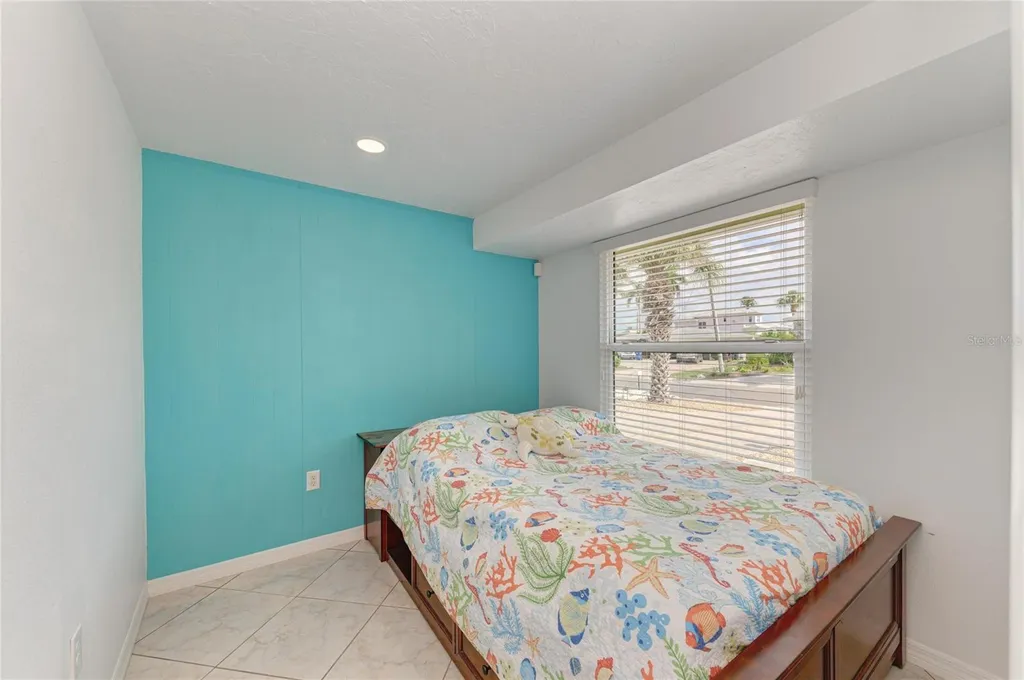 9907 Royal Palm Drive Bradenton FL 34210