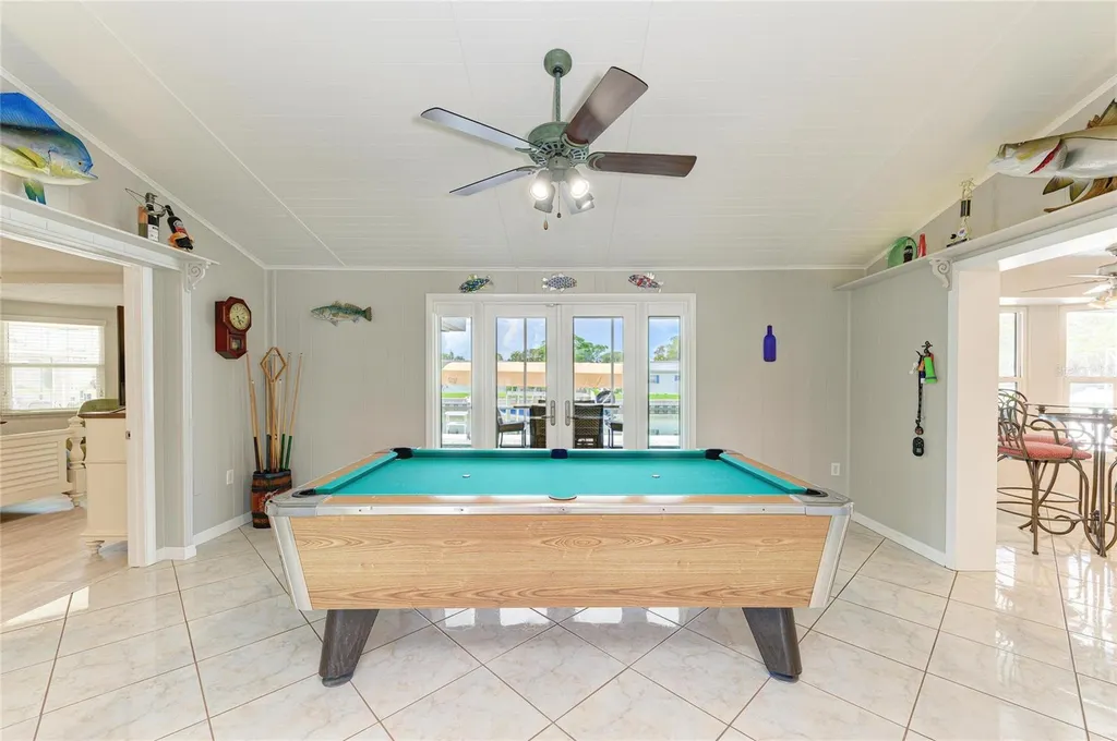 9907 Royal Palm Drive Bradenton FL 34210