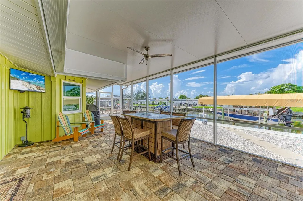 9907 Royal Palm Drive Bradenton FL 34210
