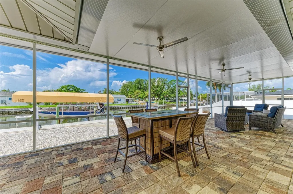 9907 Royal Palm Drive Bradenton FL 34210