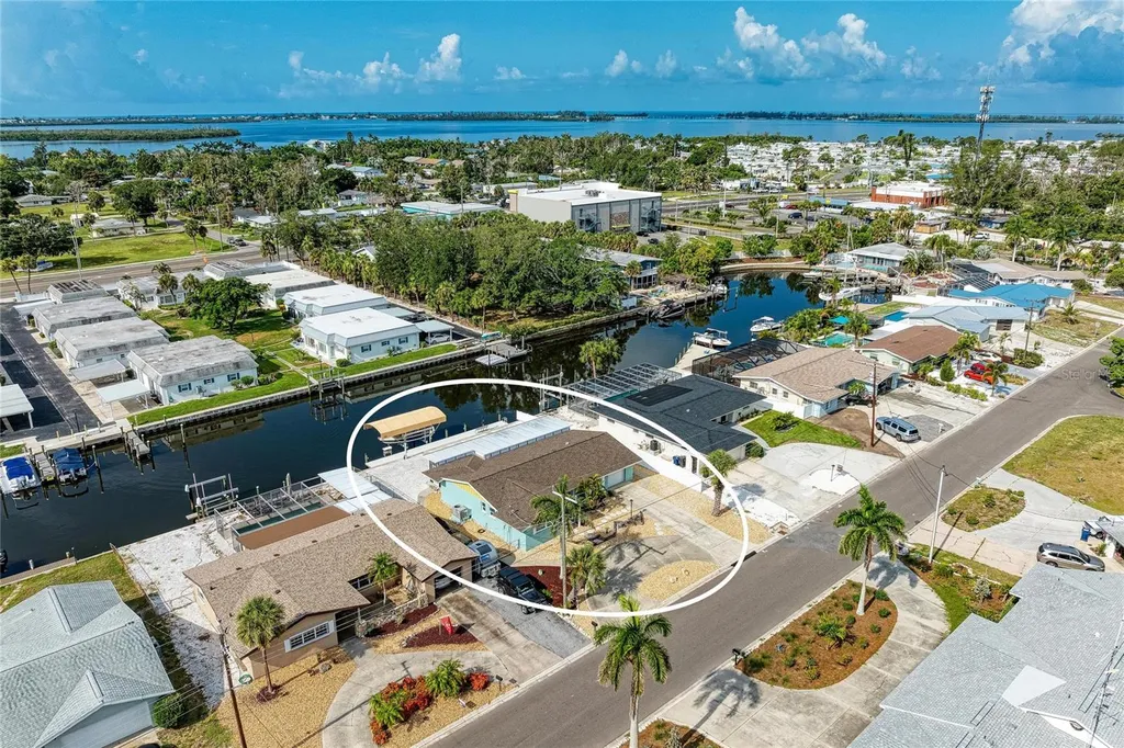 9907 Royal Palm Drive Bradenton FL 34210