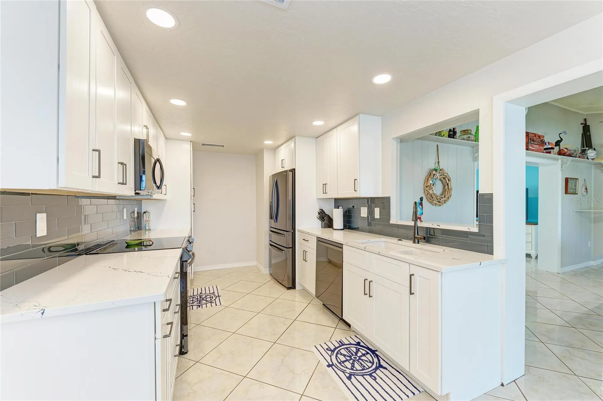 9907 Royal Palm Drive Bradenton FL 34210