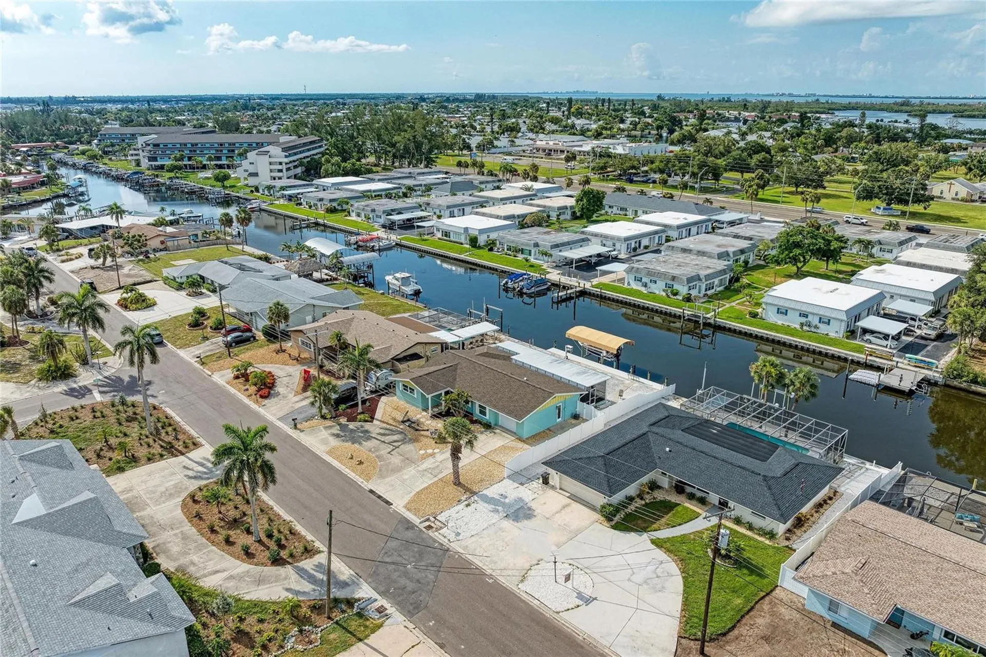 9907 Royal Palm Drive Bradenton FL 34210