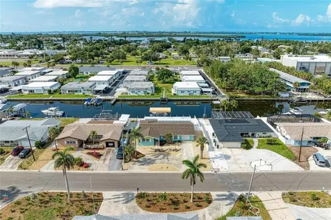 9907 Royal Palm Drive Bradenton FL 34210