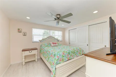 9907 Royal Palm Drive Bradenton FL 34210