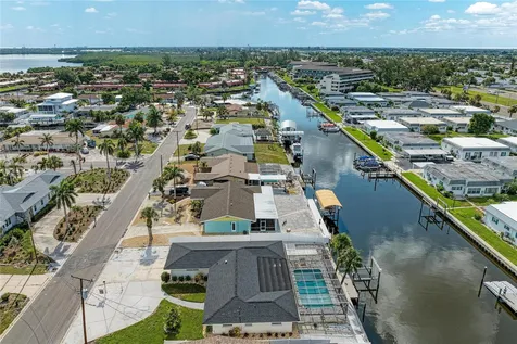 9907 Royal Palm Drive Bradenton FL 34210