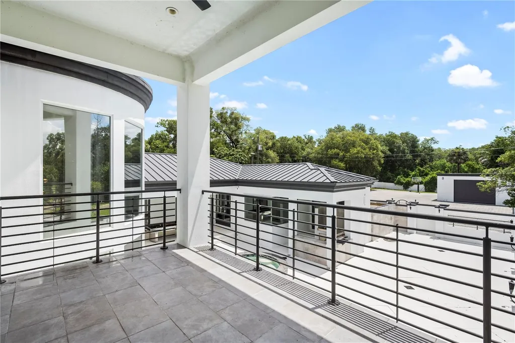 736 Lake Winnemissett Drive Deland FL 32724