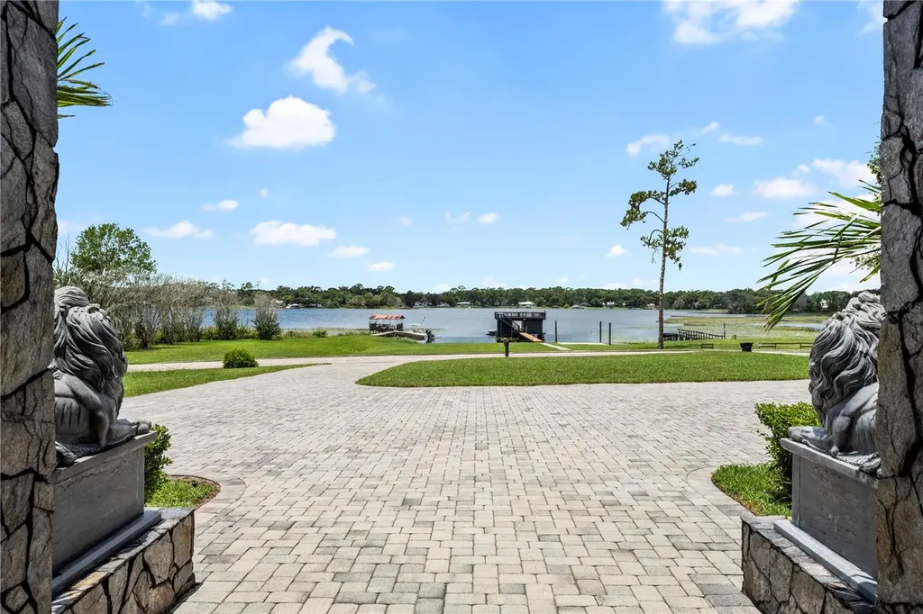 736 Lake Winnemissett Drive Deland FL 32724
