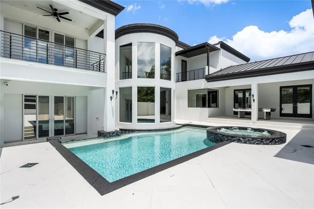 736 Lake Winnemissett Drive Deland FL 32724