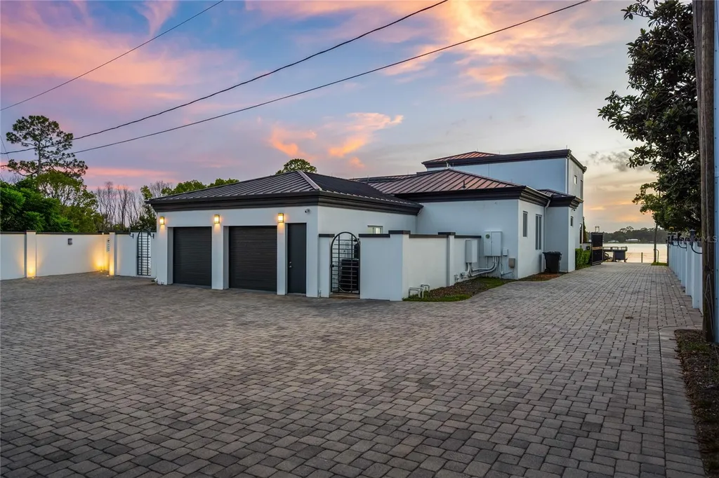 736 Lake Winnemissett Drive Deland FL 32724
