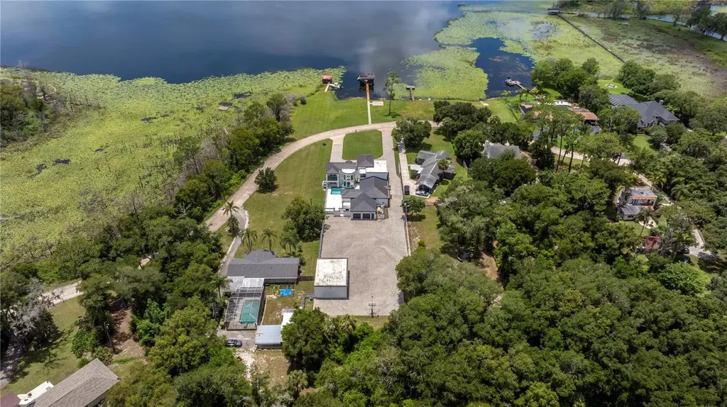 736 Lake Winnemissett Drive Deland FL 32724