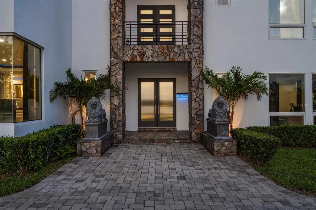 736 Lake Winnemissett Drive Deland FL 32724