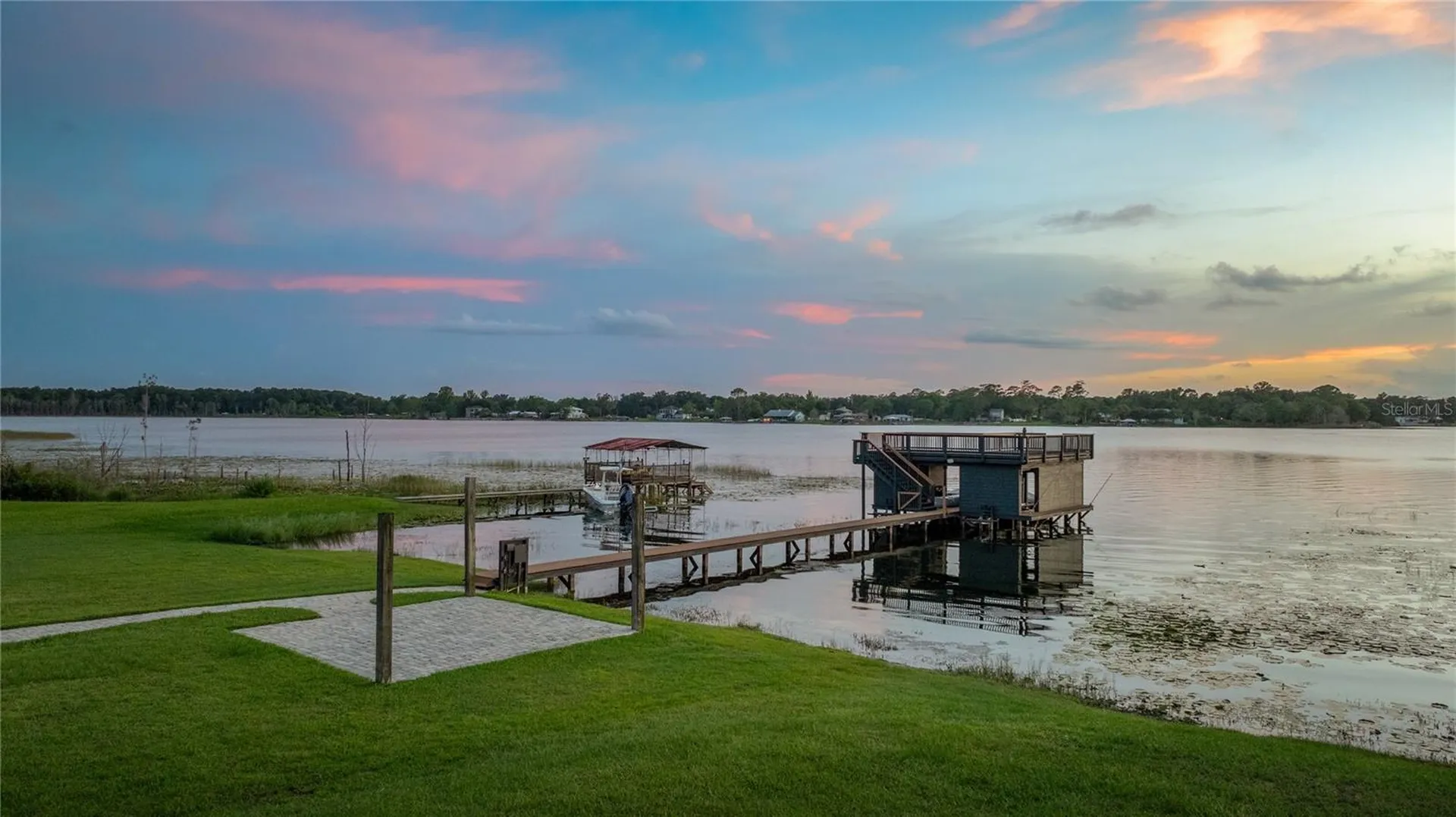 736 Lake Winnemissett Drive Deland FL 32724