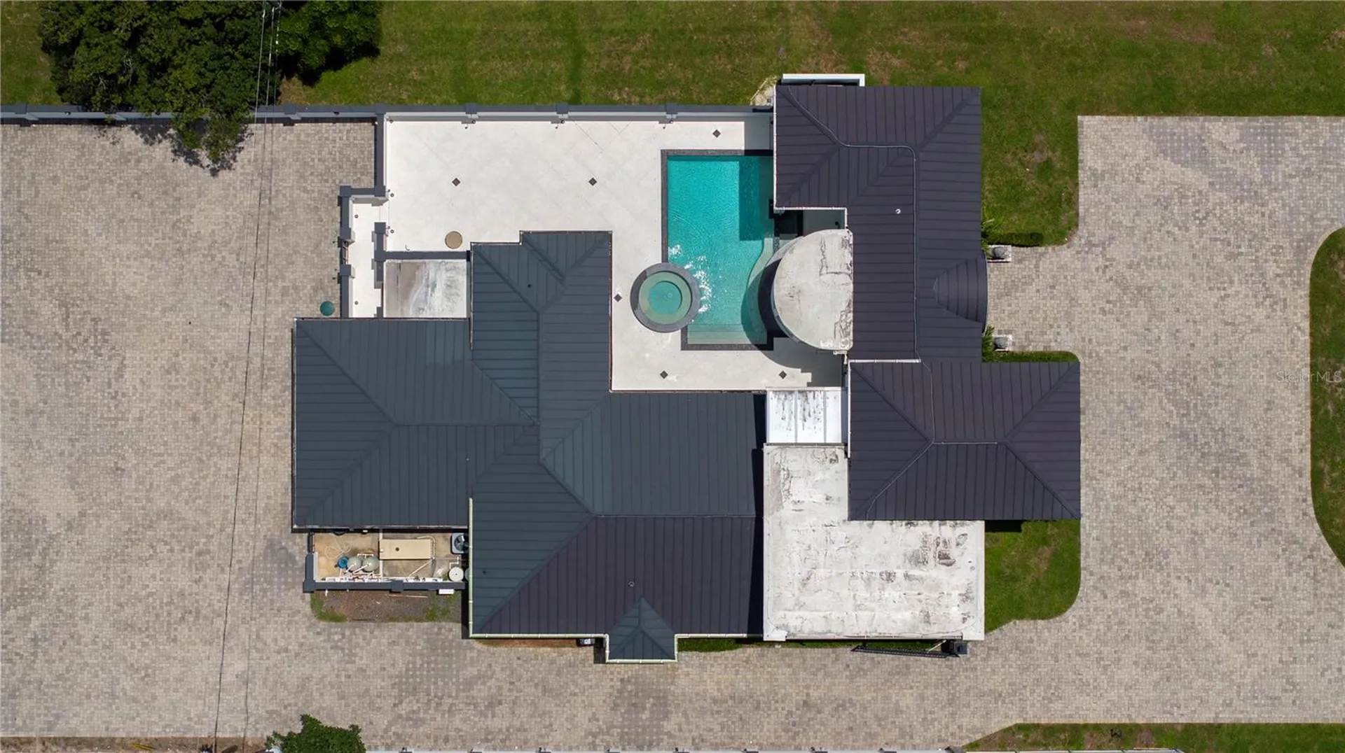 736 Lake Winnemissett Drive Deland FL 32724
