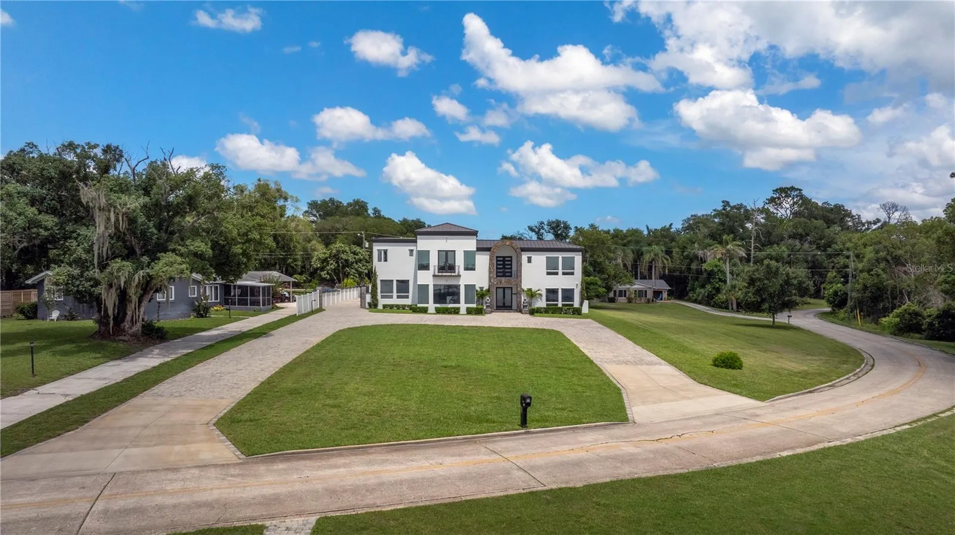 736 Lake Winnemissett Drive Deland FL 32724