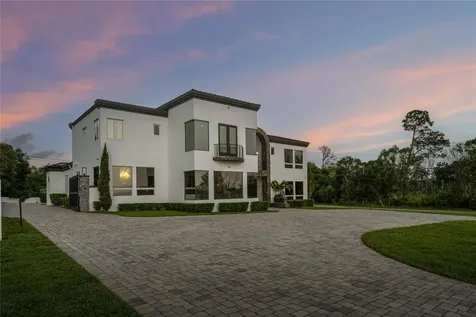 736 Lake Winnemissett Drive Deland FL 32724