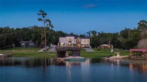 736 Lake Winnemissett Drive Deland FL 32724