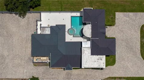 736 Lake Winnemissett Drive Deland FL 32724