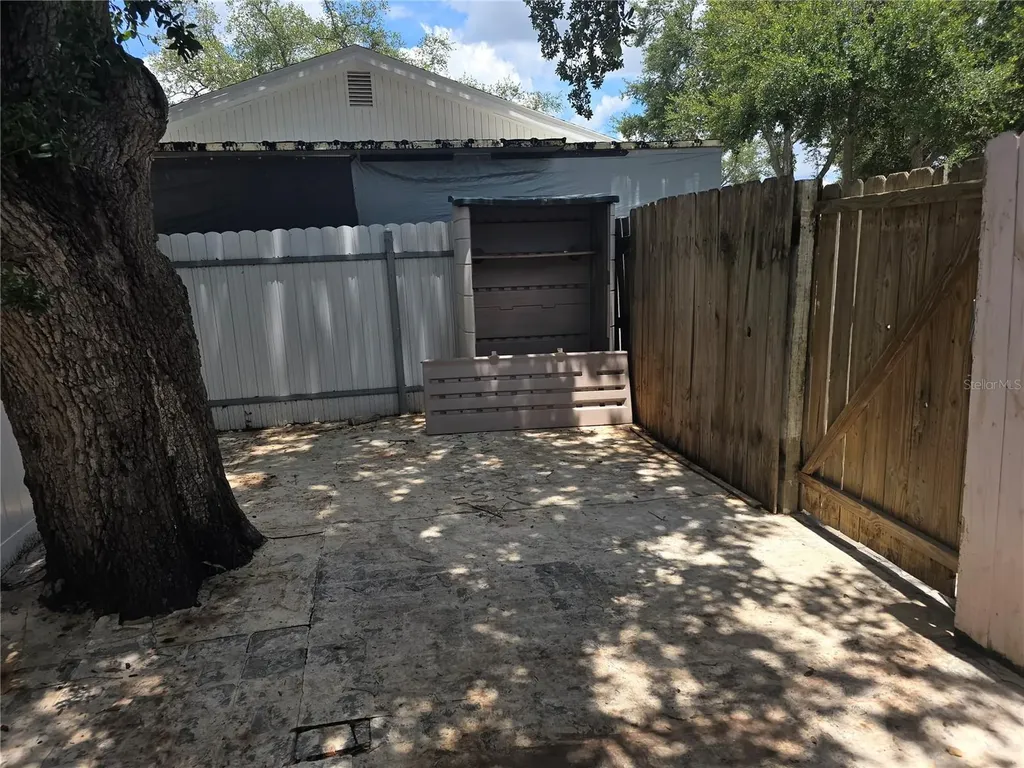 537 Melody Circle Sarasota FL 34237