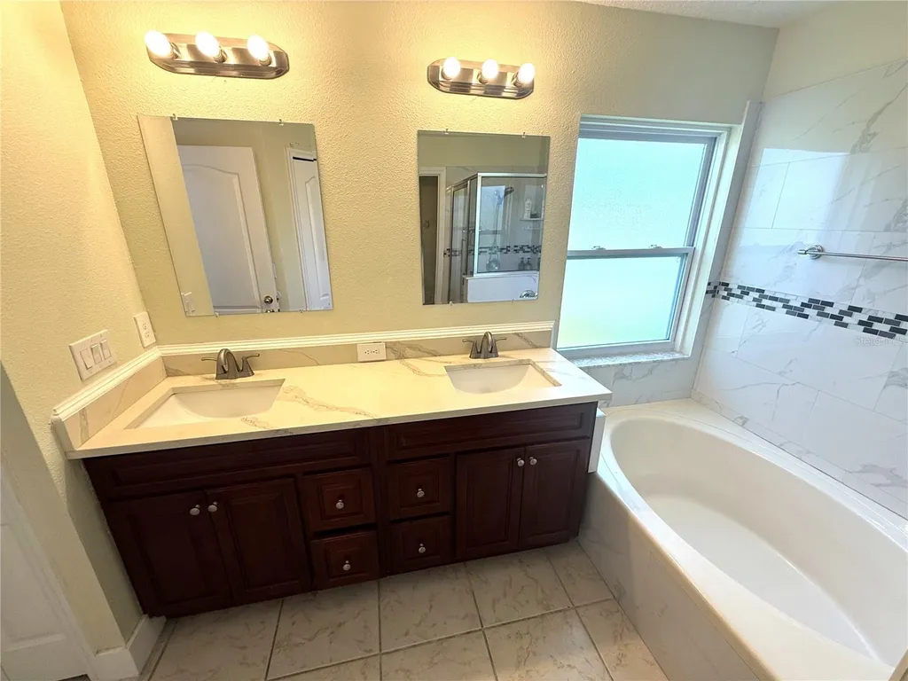 4207 Andover Cay Boulevard Orlando FL 32825