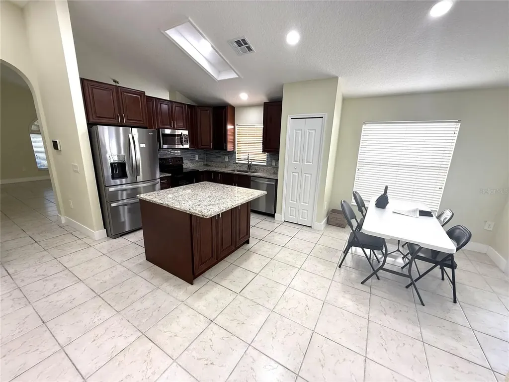 4207 Andover Cay Boulevard Orlando FL 32825