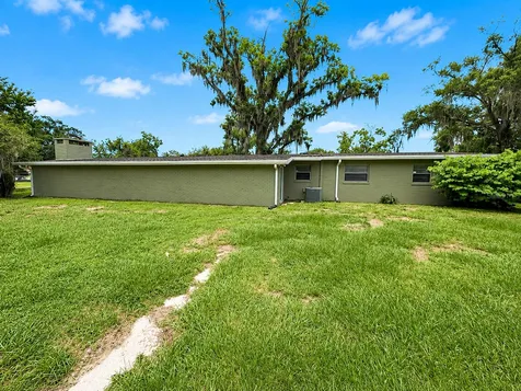910 W 8th Street Lakeland FL 33805
