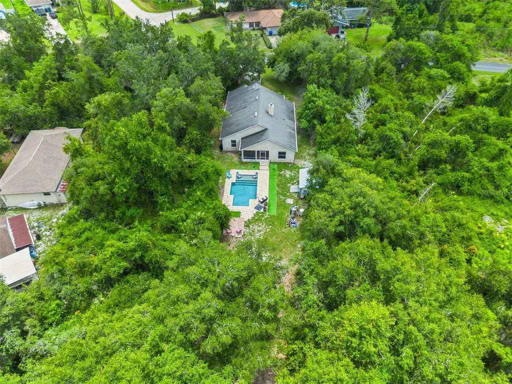 2535 E Lake Drive Deland FL 32724
