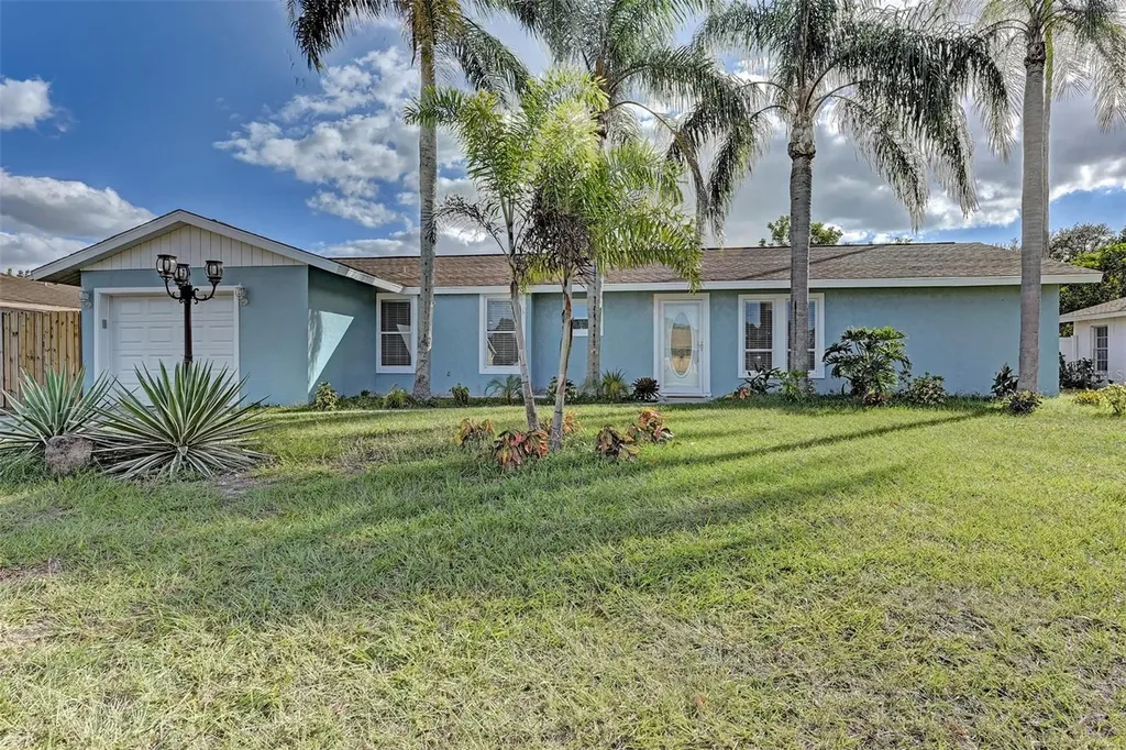 1106 Southern Pine Lane Sarasota FL 34243