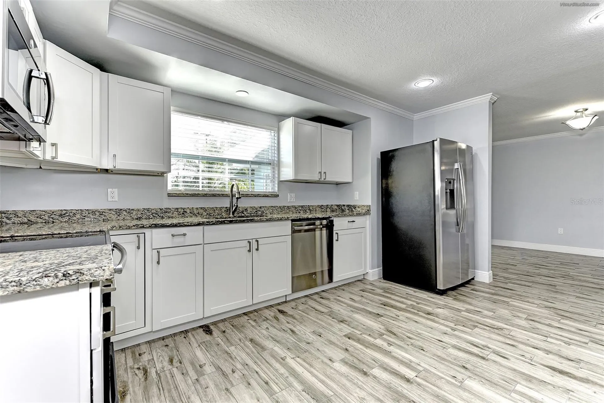 1106 Southern Pine Lane Sarasota FL 34243