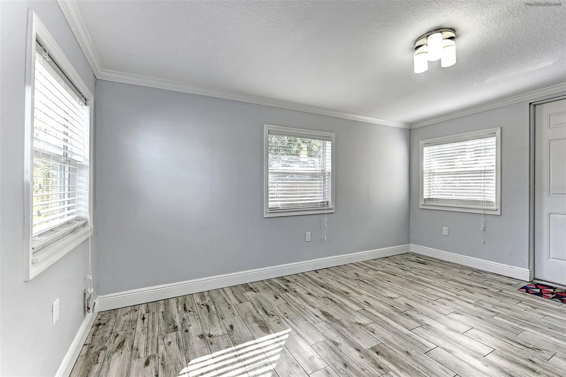 1106 Southern Pine Lane Sarasota FL 34243