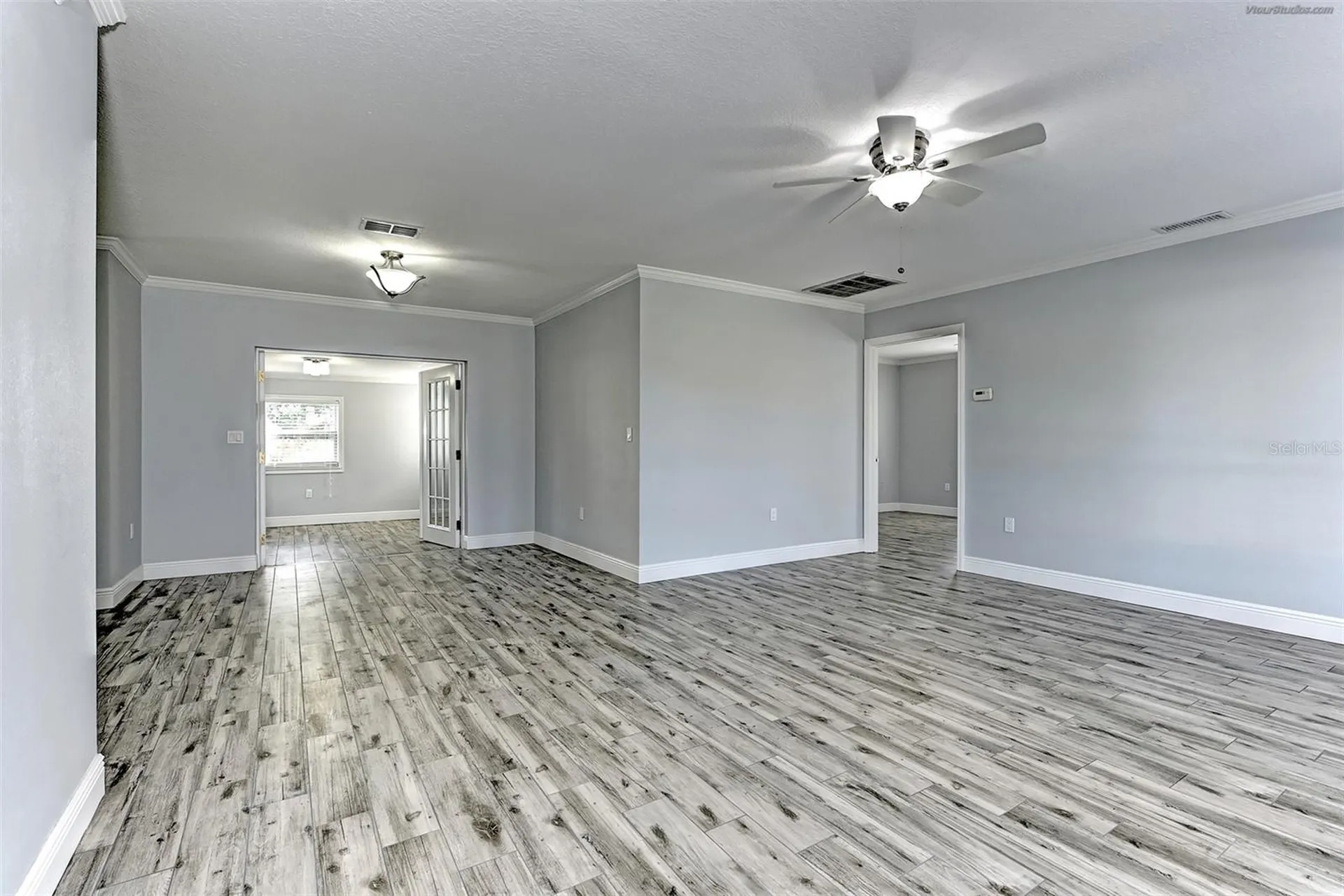 1106 Southern Pine Lane Sarasota FL 34243