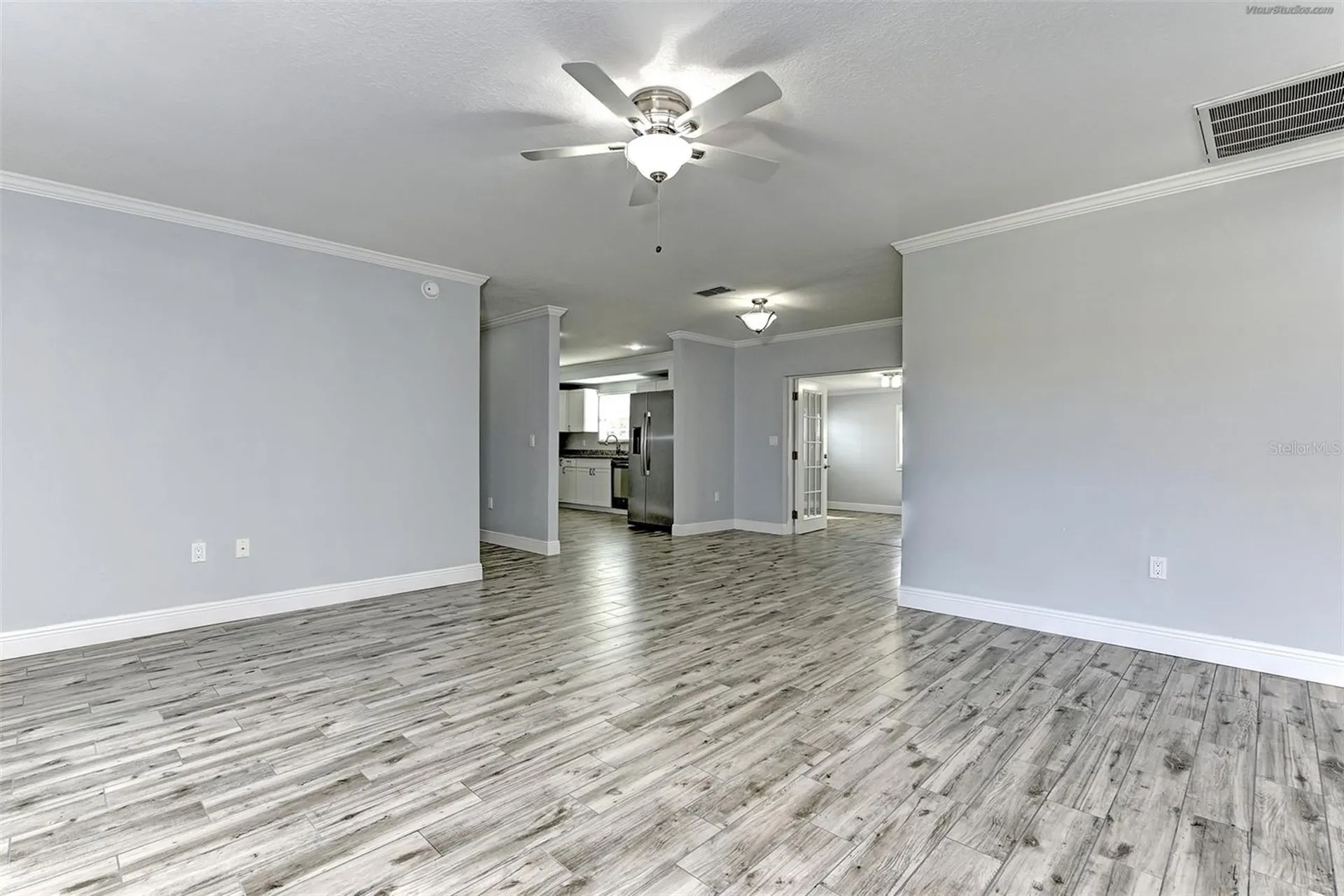1106 Southern Pine Lane Sarasota FL 34243