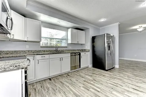1106 Southern Pine Lane Sarasota FL 34243